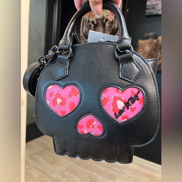 🩷💀 BETSEY JOHNSON, LUV BETSEY LBPOE  SKULL-SHAPED  SATCHEL/CROSSBODY🩷💀 NWT - Picture 3 of 12